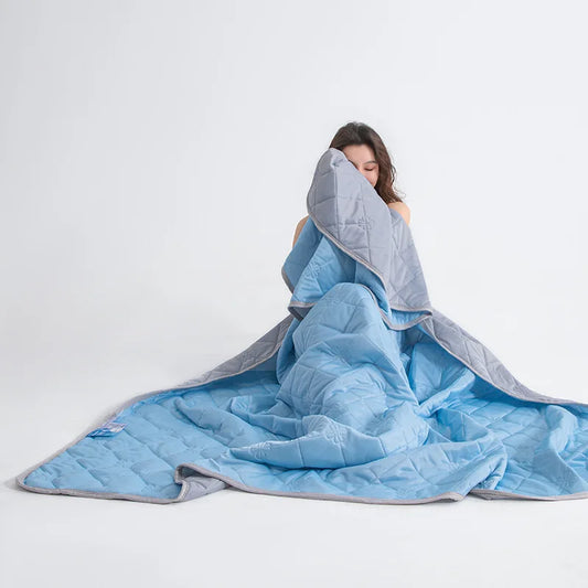 Cooling Mint Silk Quilt for Summer Comfort and Relaxation
